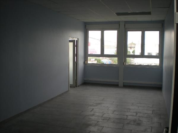 bureau de 64m², Meaux (Seine-et-Marne)